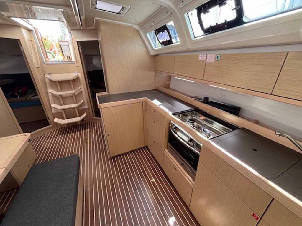 Sailing yacht Bavaria Cruiser 46 Amarone