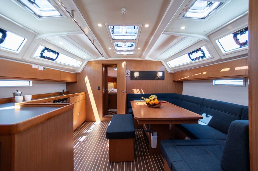 Sailing yacht Bavaria Cruiser 46 Eros