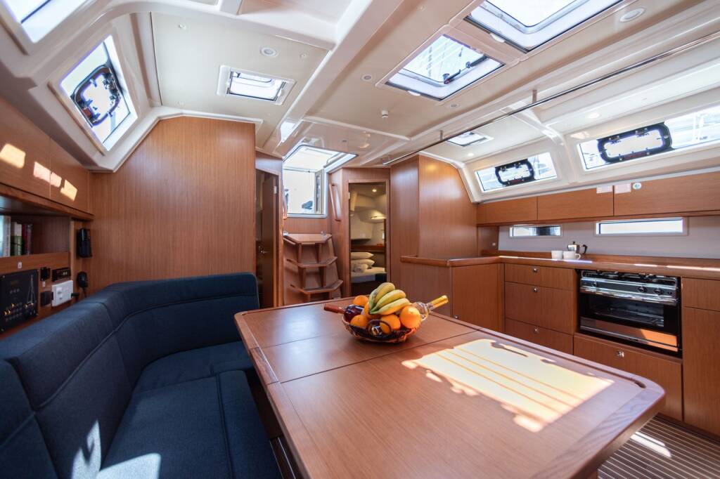 Sailing yacht Bavaria Cruiser 46 Eros