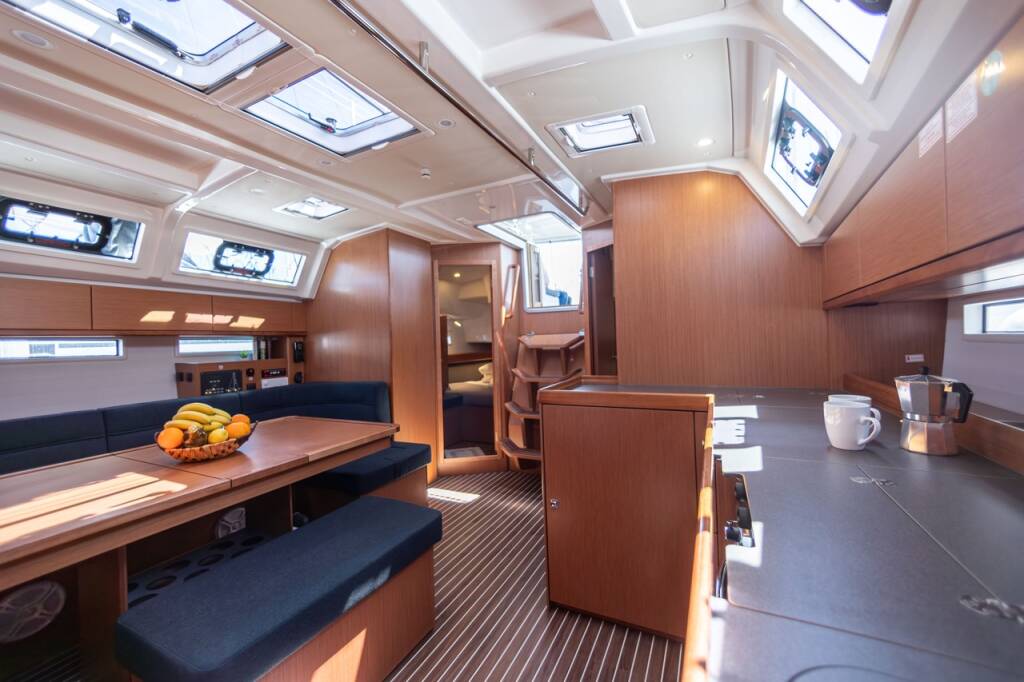 Sailing yacht Bavaria Cruiser 46 Eros