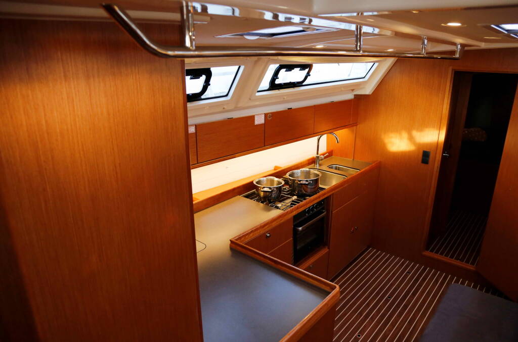 Sailing yacht Bavaria Cruiser 46 ECONOMY