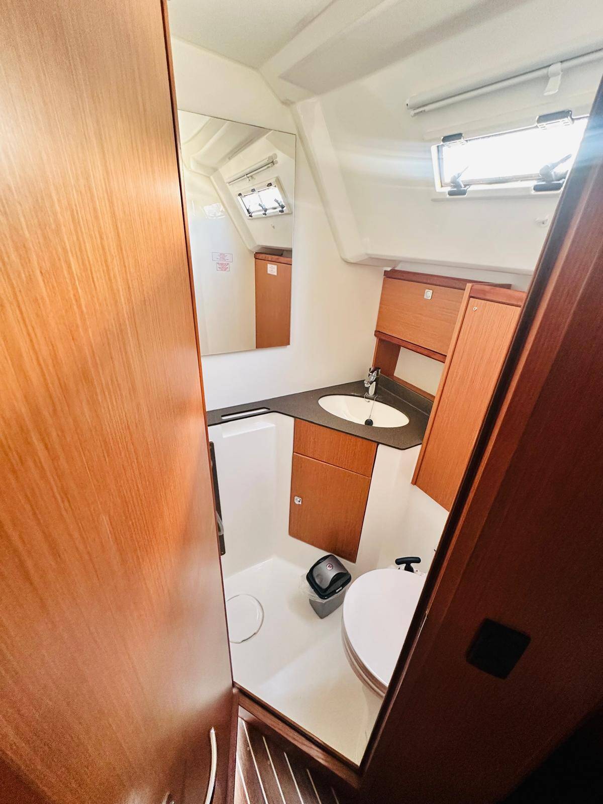 Sailing yacht Bavaria Cruiser 46 Miber Summerbird