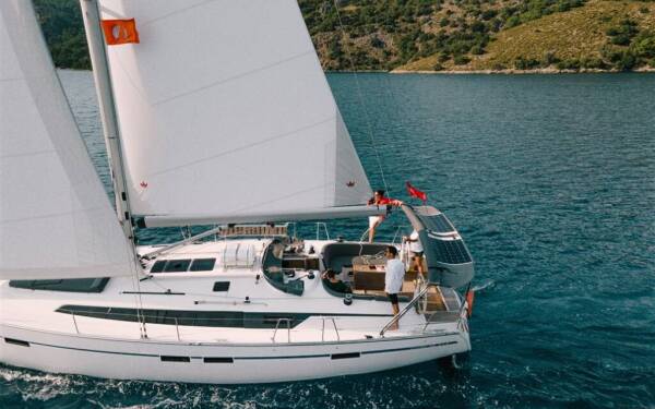 Bavaria Cruiser 46 Nautilus One Fethiye, Yacht Classic Hotel Marina