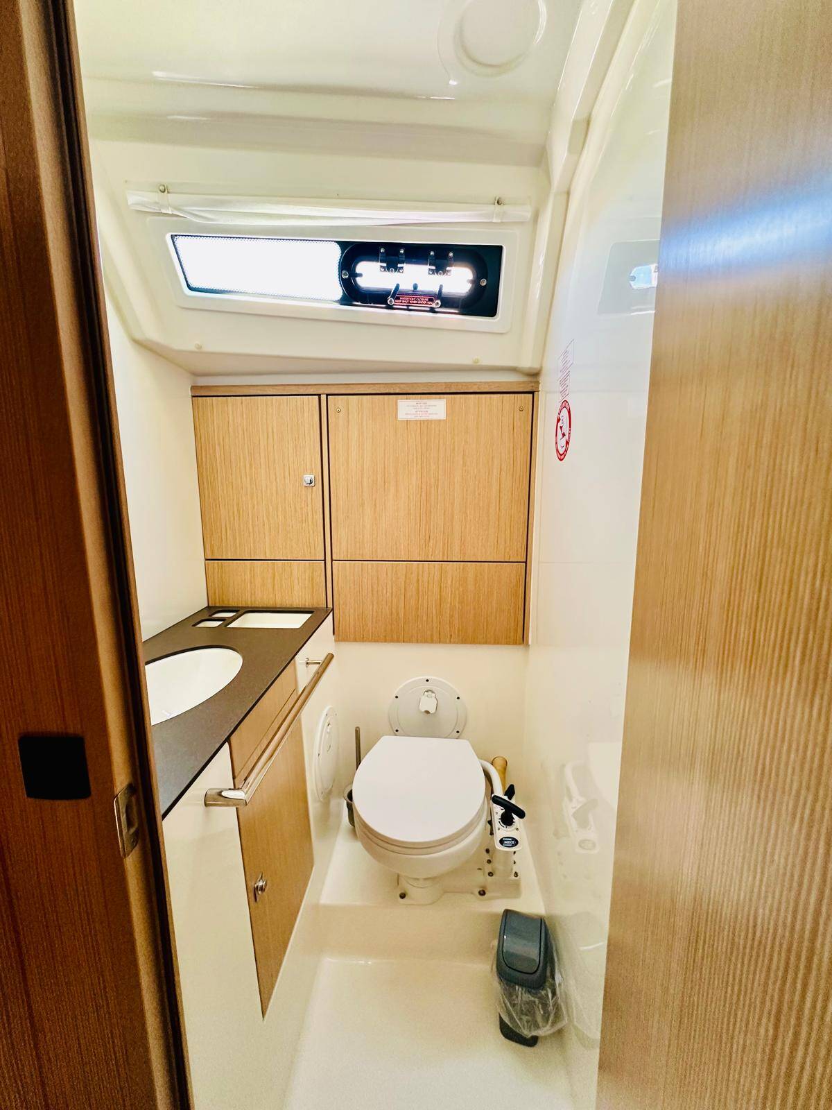 Sailing yacht Bavaria Cruiser 46 Miber Stella