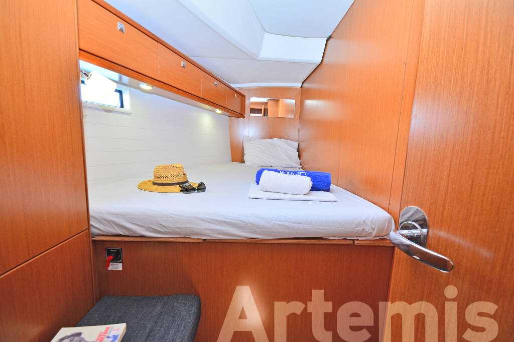 Sailing yacht Bavaria Cruiser 46 Artemis
