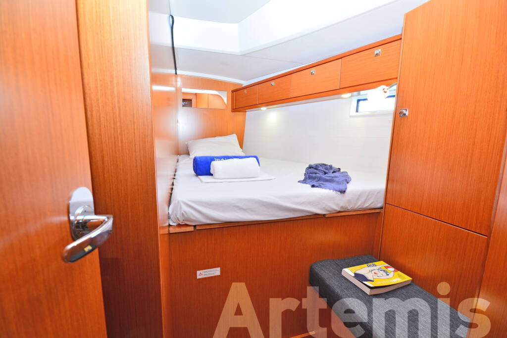 Sailing yacht Bavaria Cruiser 46 Artemis