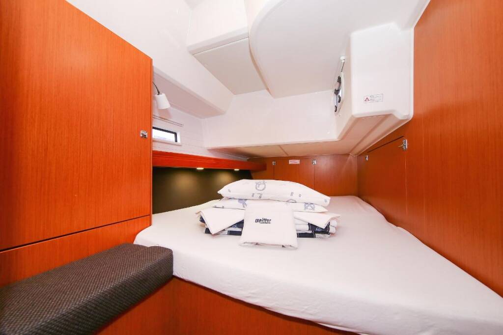 Sailing yacht Bavaria Cruiser 46 Alexeja