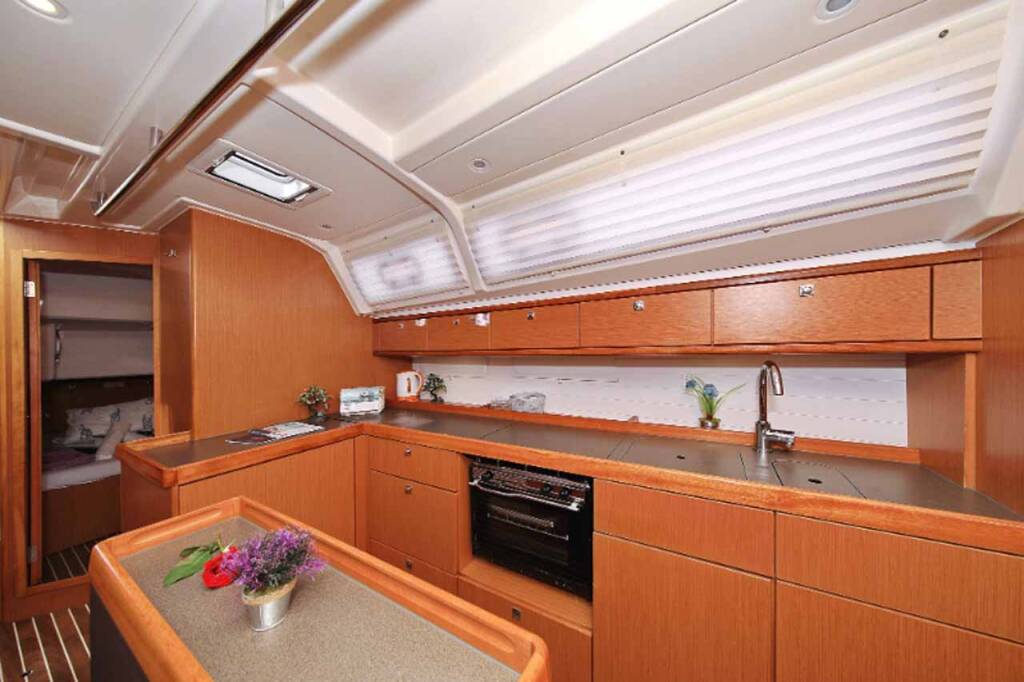 Sailing yacht Bavaria Cruiser 46 Attalya 2