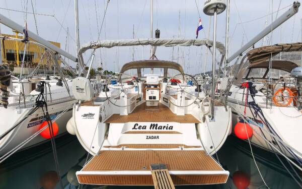Bavaria Cruiser 50 Lea Maria Murter, ACI Marina Jezera