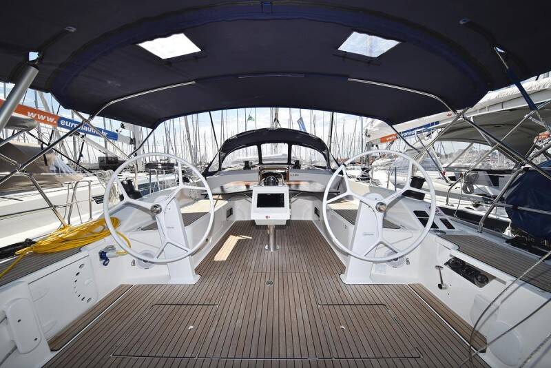 Sailing yacht Bavaria Cruiser 51 