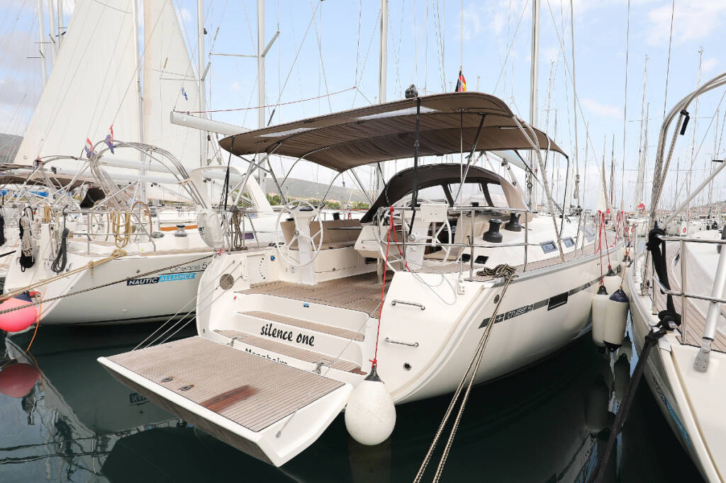 Sailing yacht Bavaria Cruiser 51 silence one