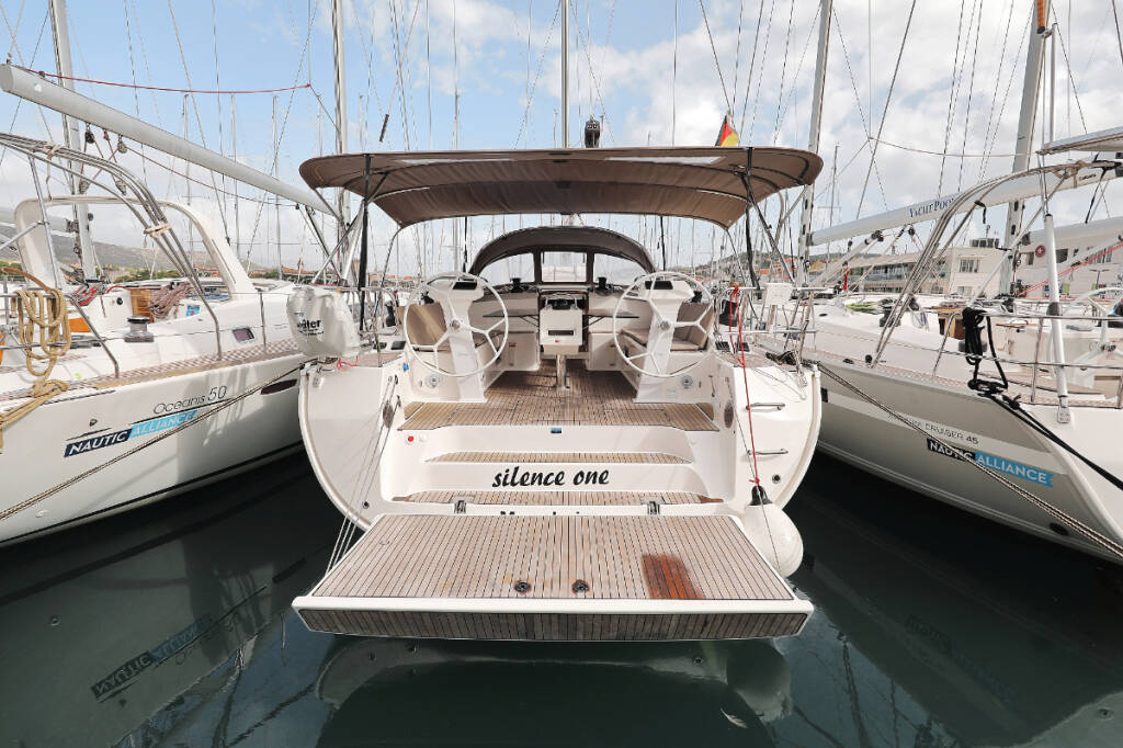 Sailing yacht Bavaria Cruiser 51 silence one