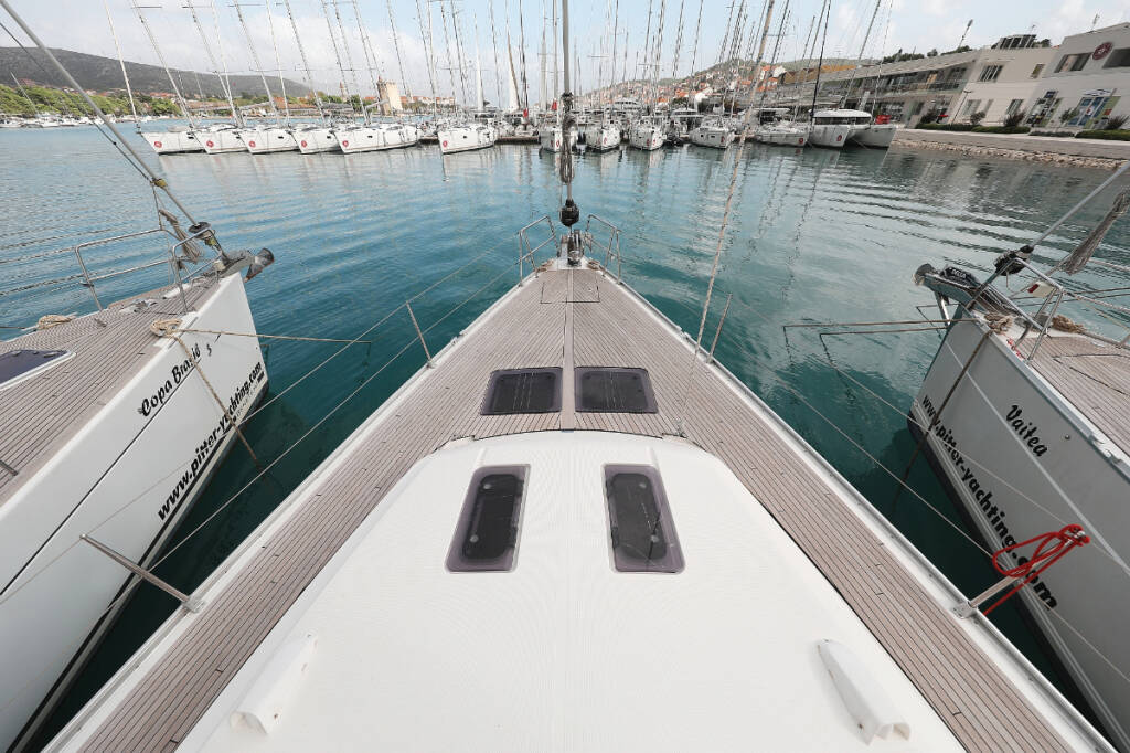 Sailing yacht Bavaria Cruiser 51 silence one