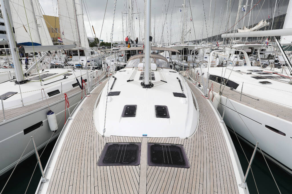 Sailing yacht Bavaria Cruiser 51 silence one