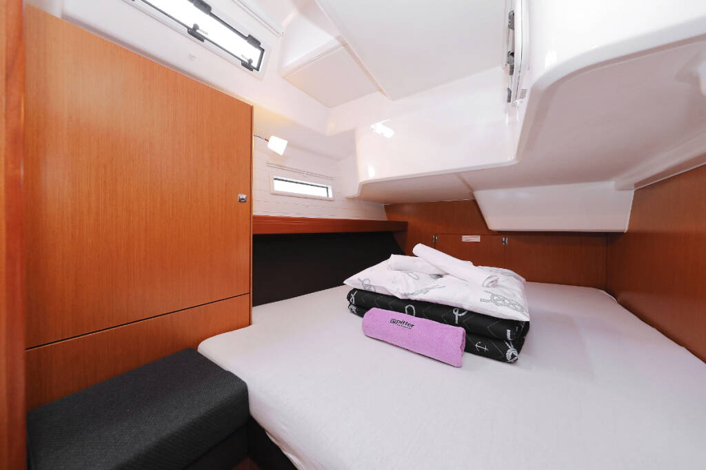 Sailing yacht Bavaria Cruiser 51 silence one