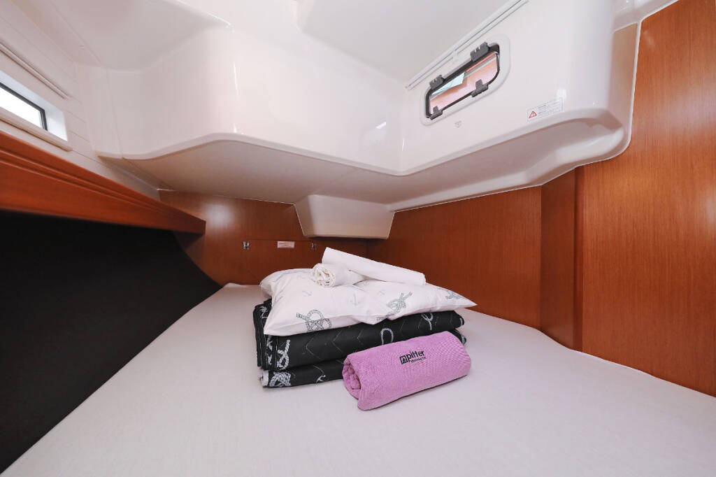 Sailing yacht Bavaria Cruiser 51 silence one