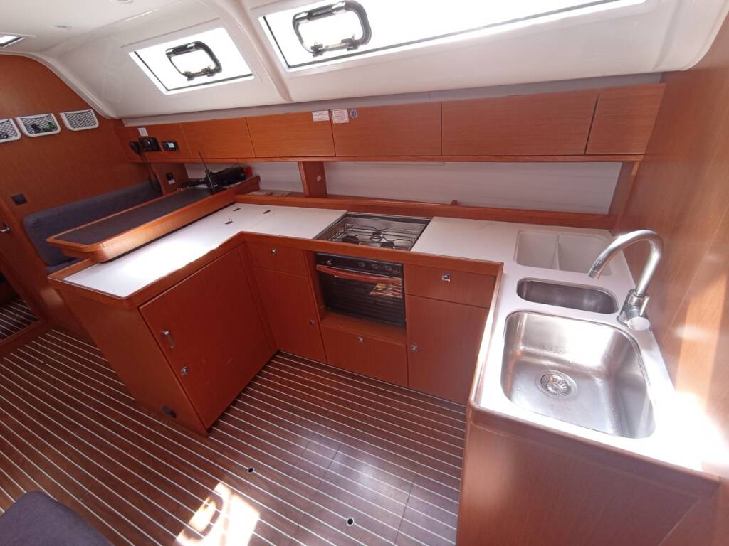 Sailing yacht Bavaria Cruiser 51 Alissa
