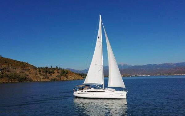 Bavaria Cruiser 51 Seawalker Fethiye, Yacht Classic Hotel Marina