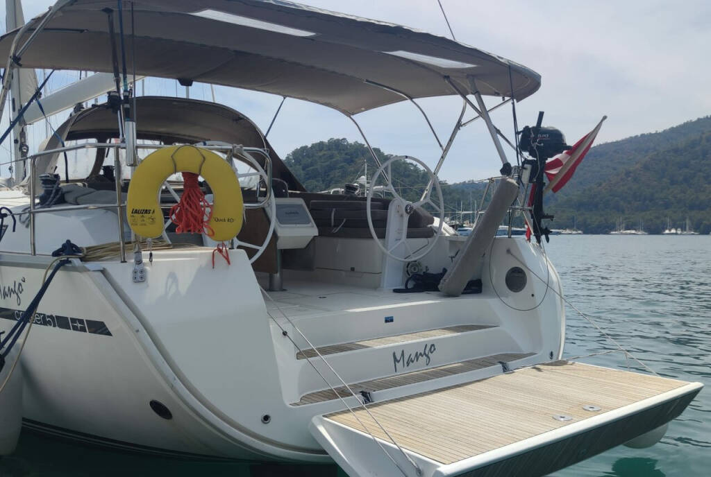 Sailing yacht Bavaria Cruiser 51 Mango