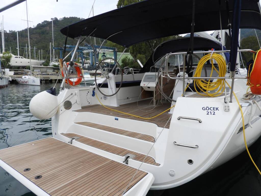 Sailing yacht Bavaria Cruiser 51 Mango