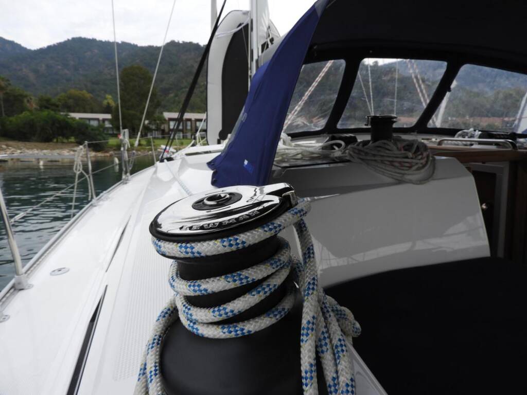 Sailing yacht Bavaria Cruiser 51 Mango