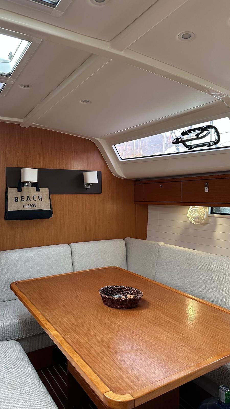 Sailing yacht Bavaria Cruiser 51 Mango