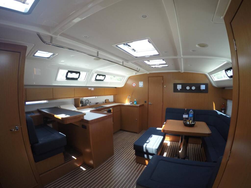 Sailing yacht Bavaria Cruiser 51 Mango