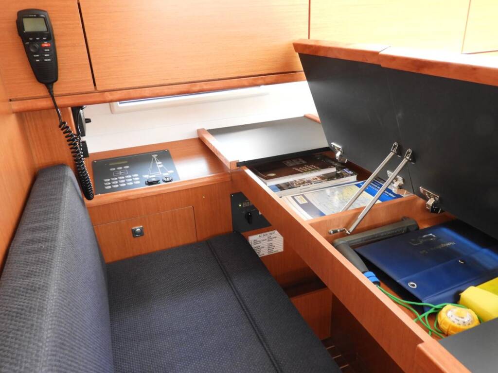 Sailing yacht Bavaria Cruiser 51 Mango