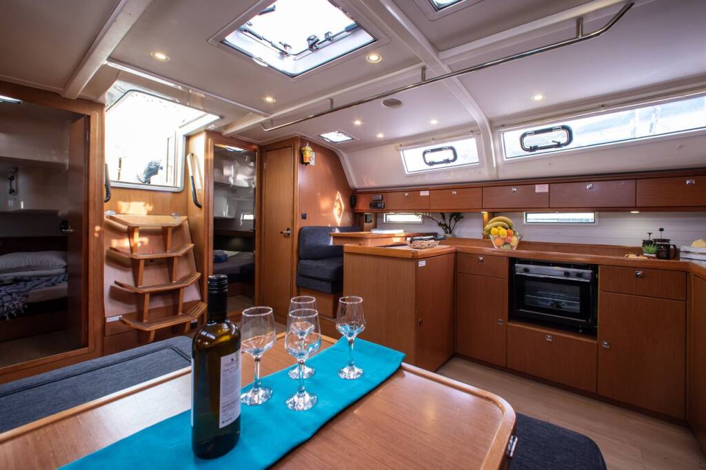 Sailing yacht Bavaria Cruiser 51 Philoctetes
