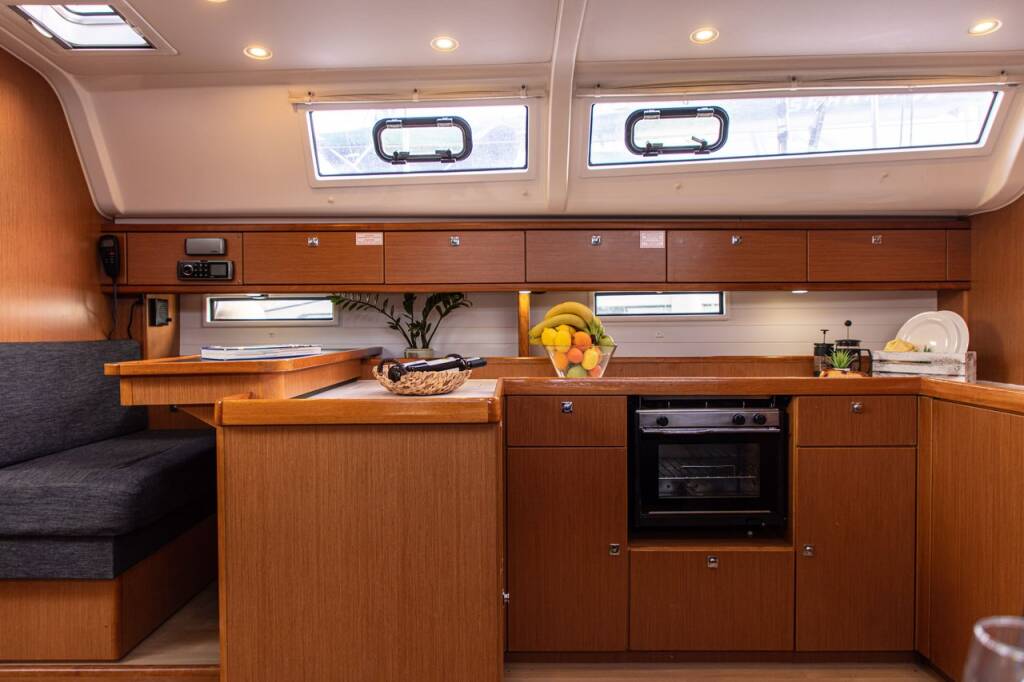 Sailing yacht Bavaria Cruiser 51 Philoctetes
