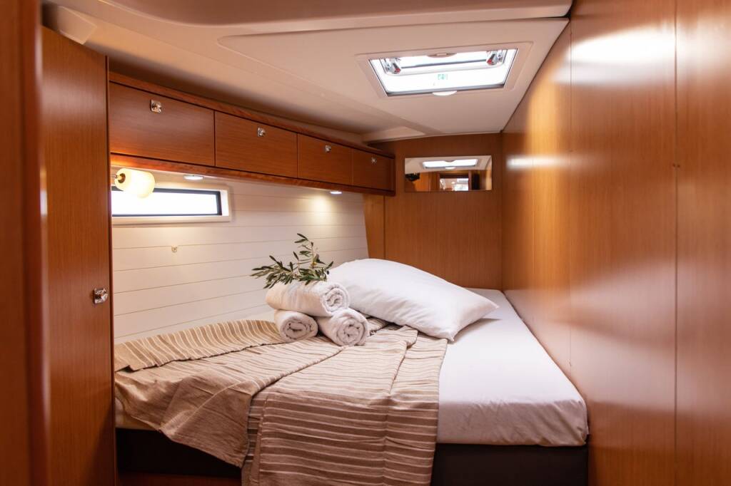 Sailing yacht Bavaria Cruiser 51 Philoctetes