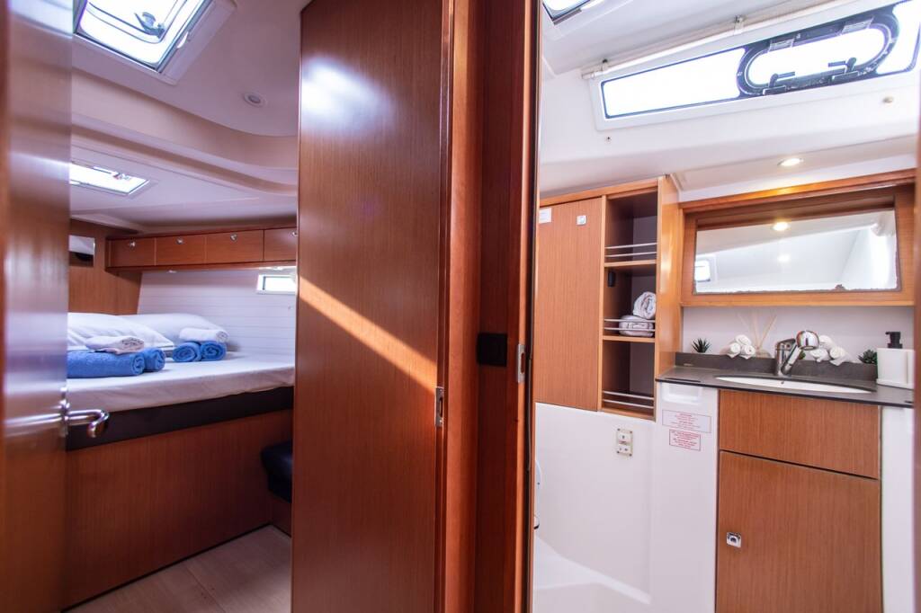 Sailing yacht Bavaria Cruiser 51 Philoctetes