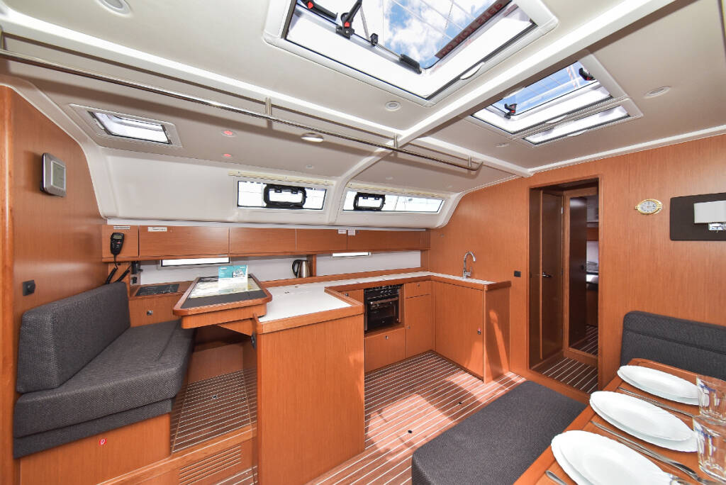 Segelyachten Bavaria Cruiser 51 