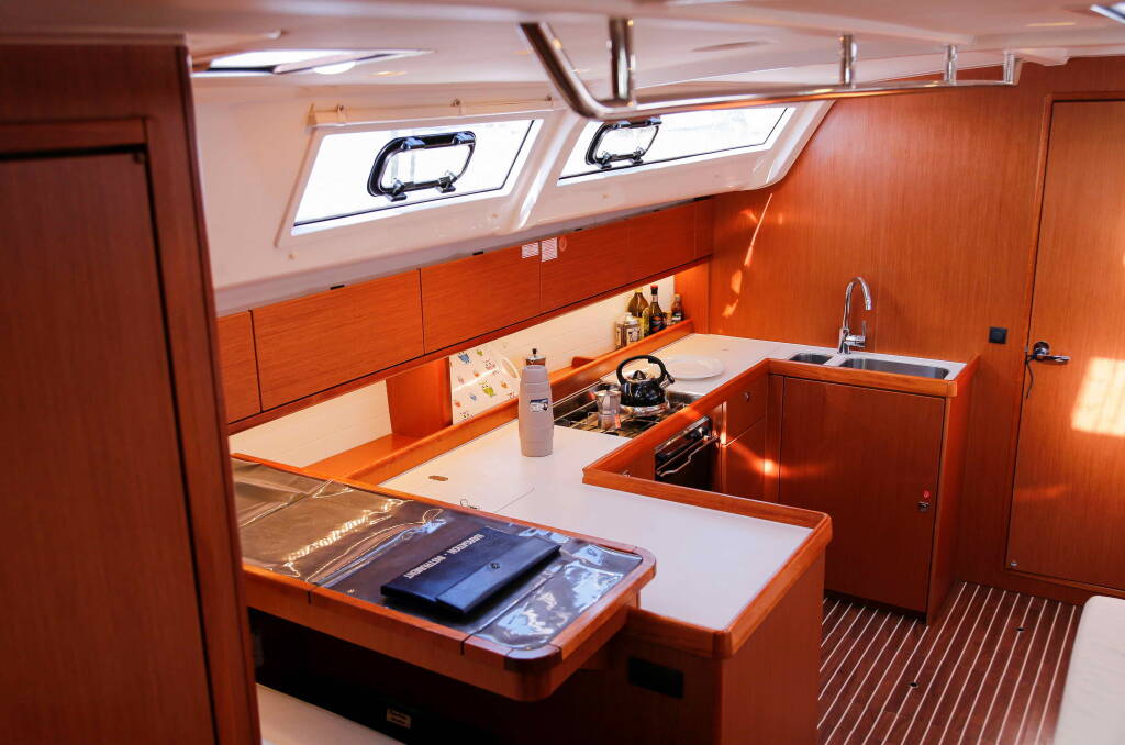 Sailing yacht Bavaria Cruiser 51 ECONOMY