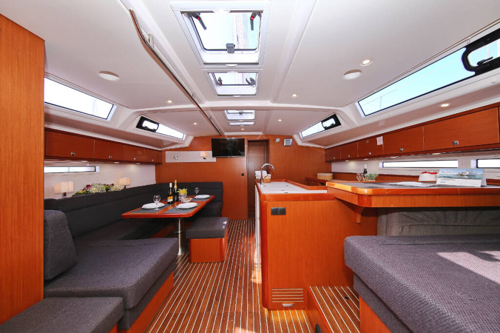 Sailing yacht Bavaria Cruiser 56 El Karinjo