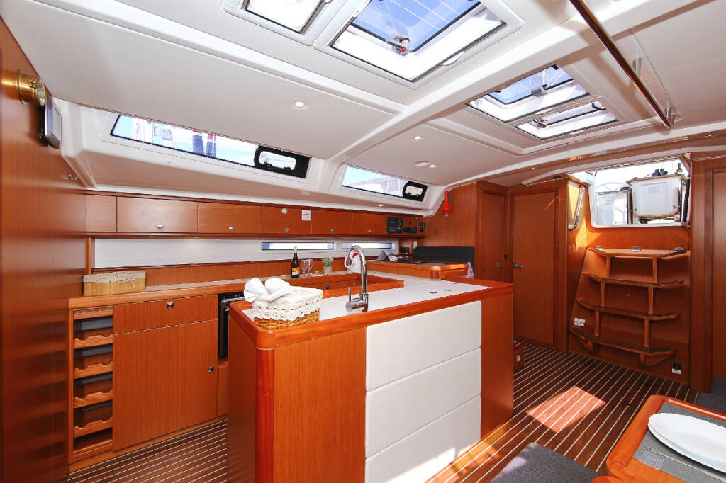 Sailing yacht Bavaria Cruiser 56 El Karinjo