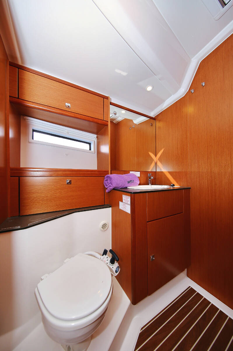 Sailing yacht Bavaria Cruiser 56 El Karinjo
