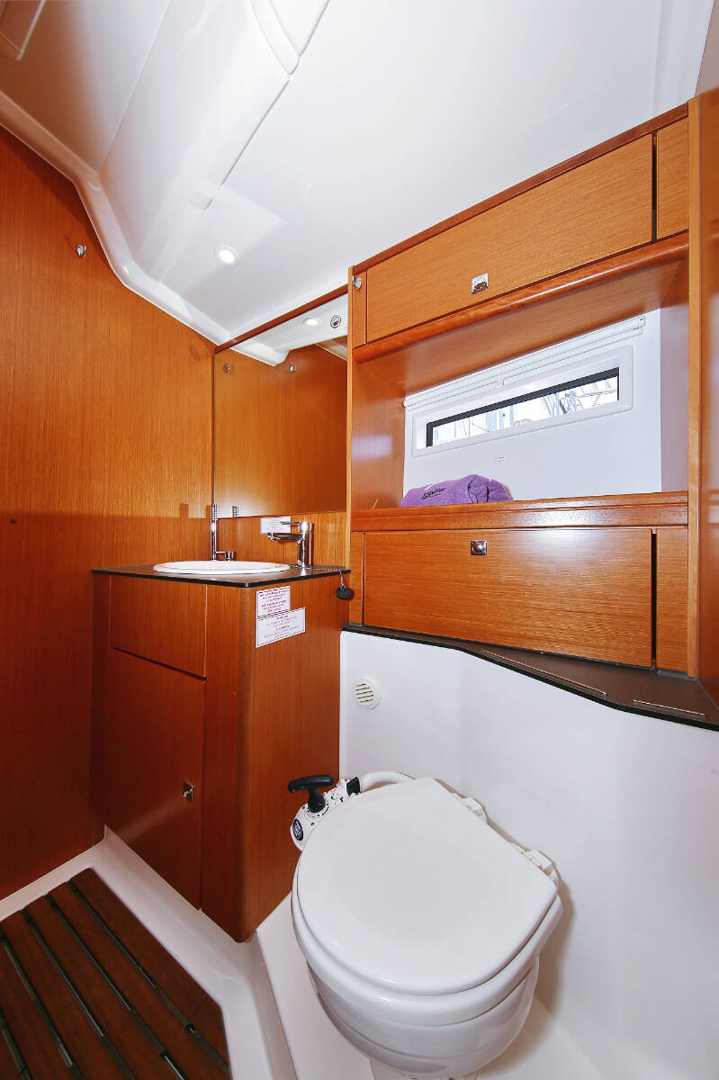 Sailing yacht Bavaria Cruiser 56 El Karinjo