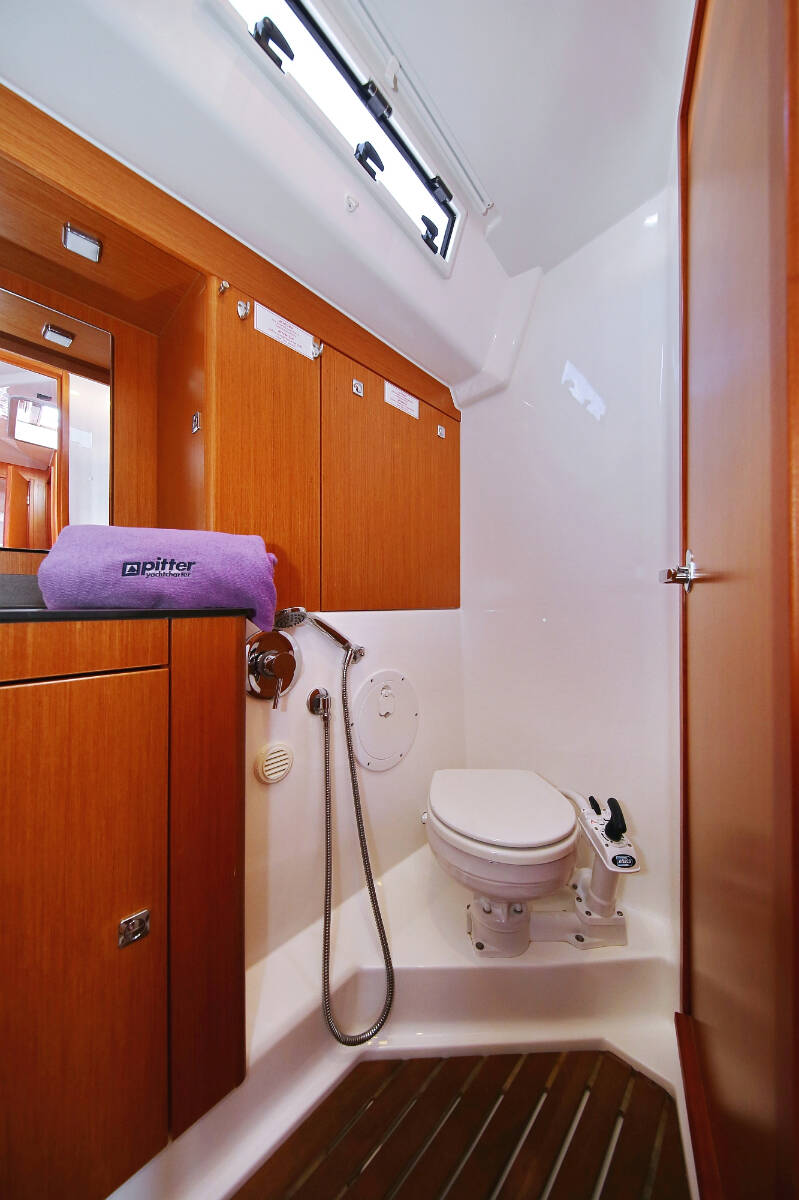 Sailing yacht Bavaria Cruiser 56 El Karinjo