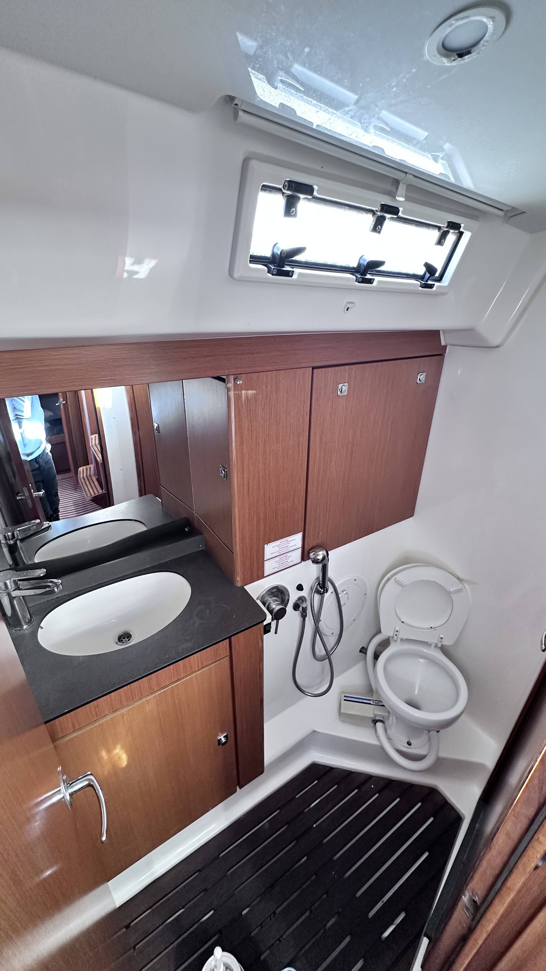 Sailing yacht Bavaria Cruiser 56 Searex