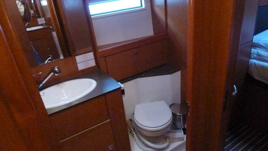 Sailing yacht Bavaria Cruiser 56 ECONOMY