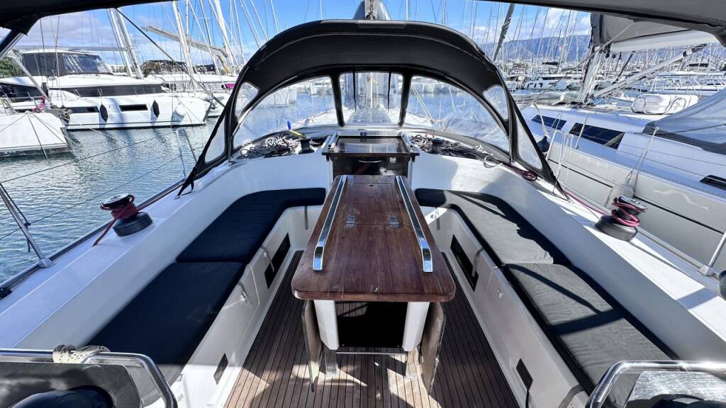 Sailing yacht Bavaria Cruiser 56 Searex
