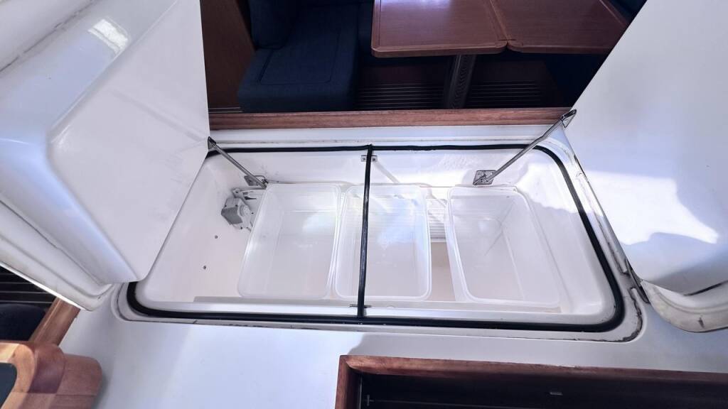 Sailing yacht Bavaria Cruiser 56 Searex