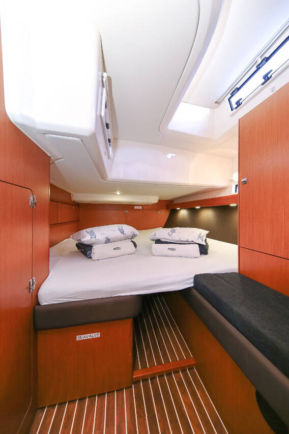 Sailing yacht Bavaria Cruiser 56 Domo