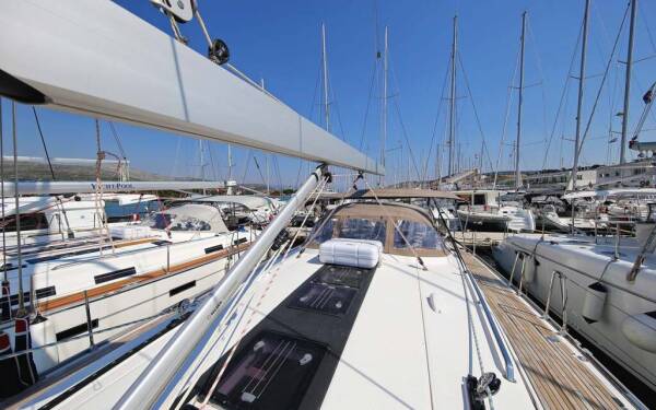 Bavaria Cruiser 56 Mandy Marina Hramina, Murter
