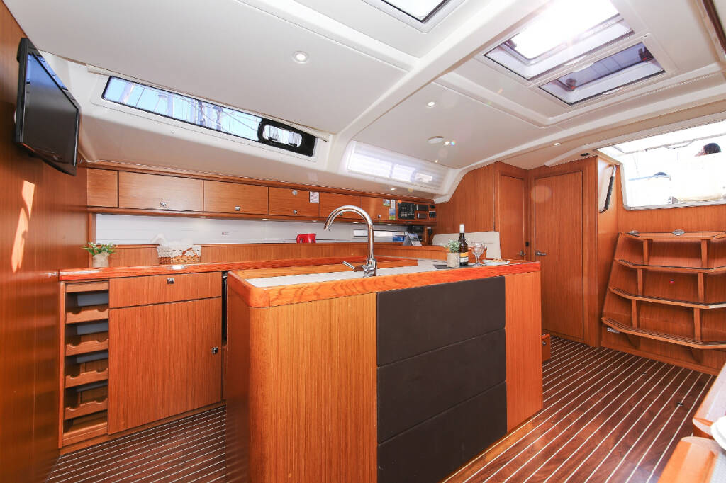 Sailing yacht Bavaria Cruiser 56 Mandy