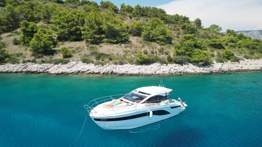 Motor yacht Bavaria SR41 Ivana