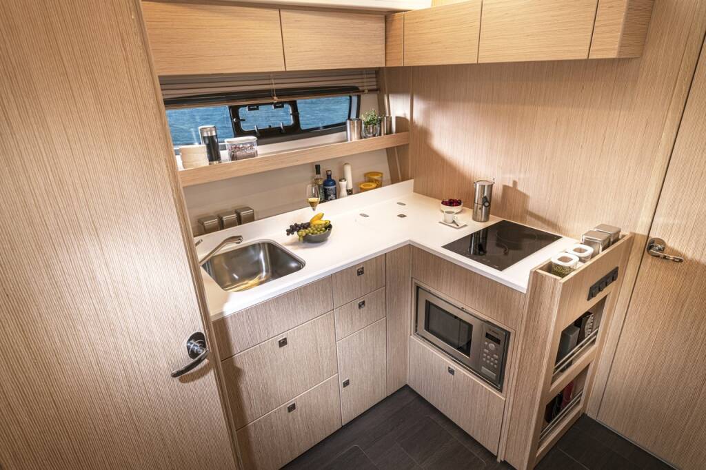 Motor yacht Bavaria SR41 Ivana