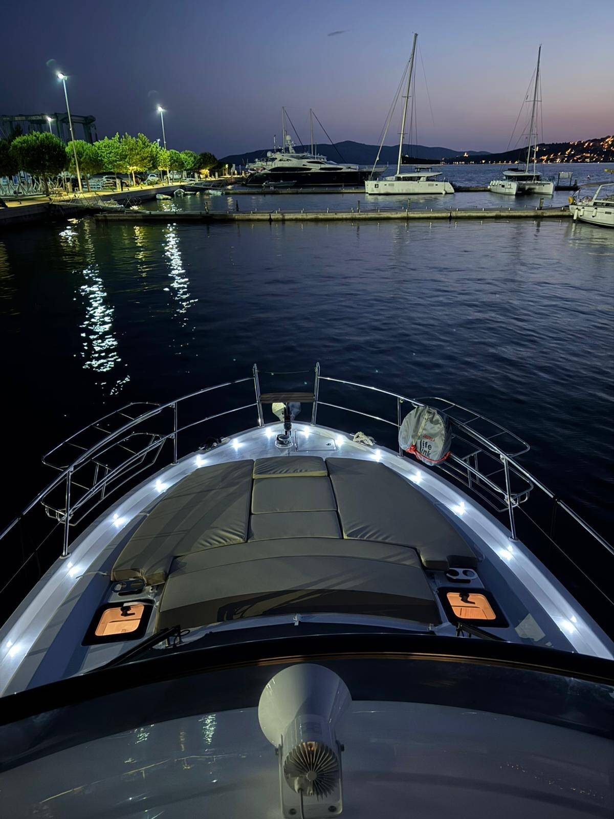 Motor yacht Bavaria Virtess 420 Lana