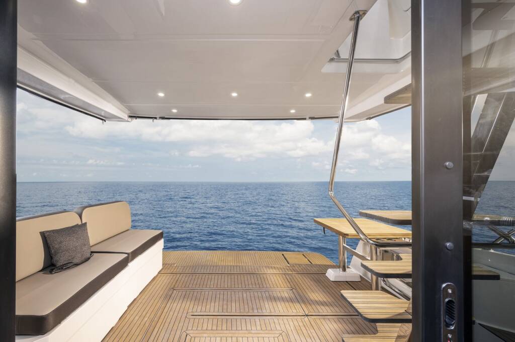 Motor yacht Bavaria Virtess 420 Lana